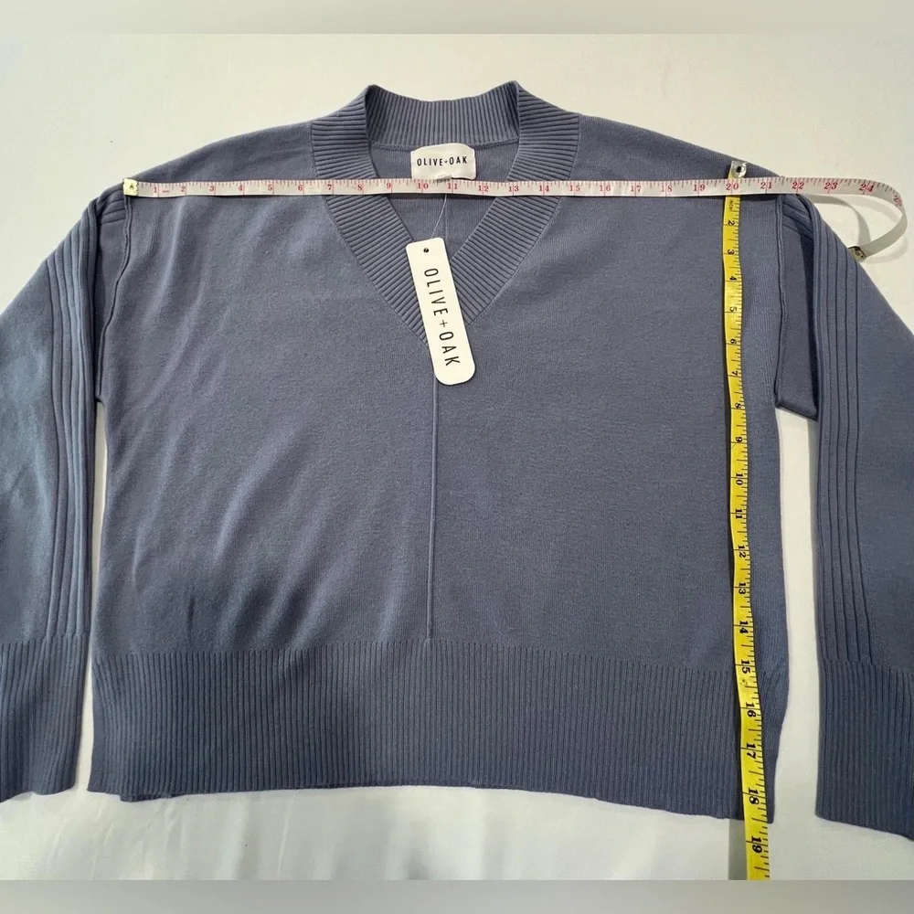 Olive & Oak V-Neck Sweater in Dusty Blue - Picture 3 of 4
